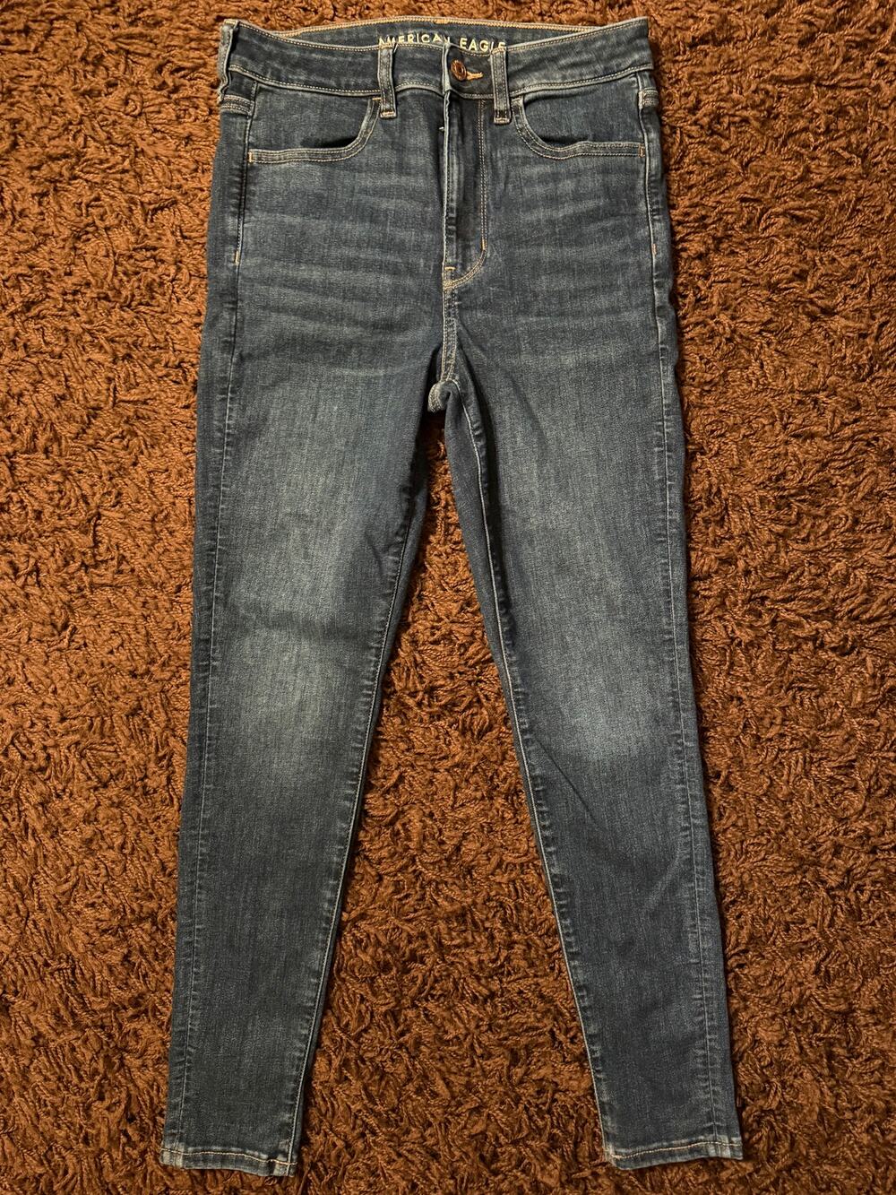 American Eagle Super Hi Rise Jegging Size 6 Short